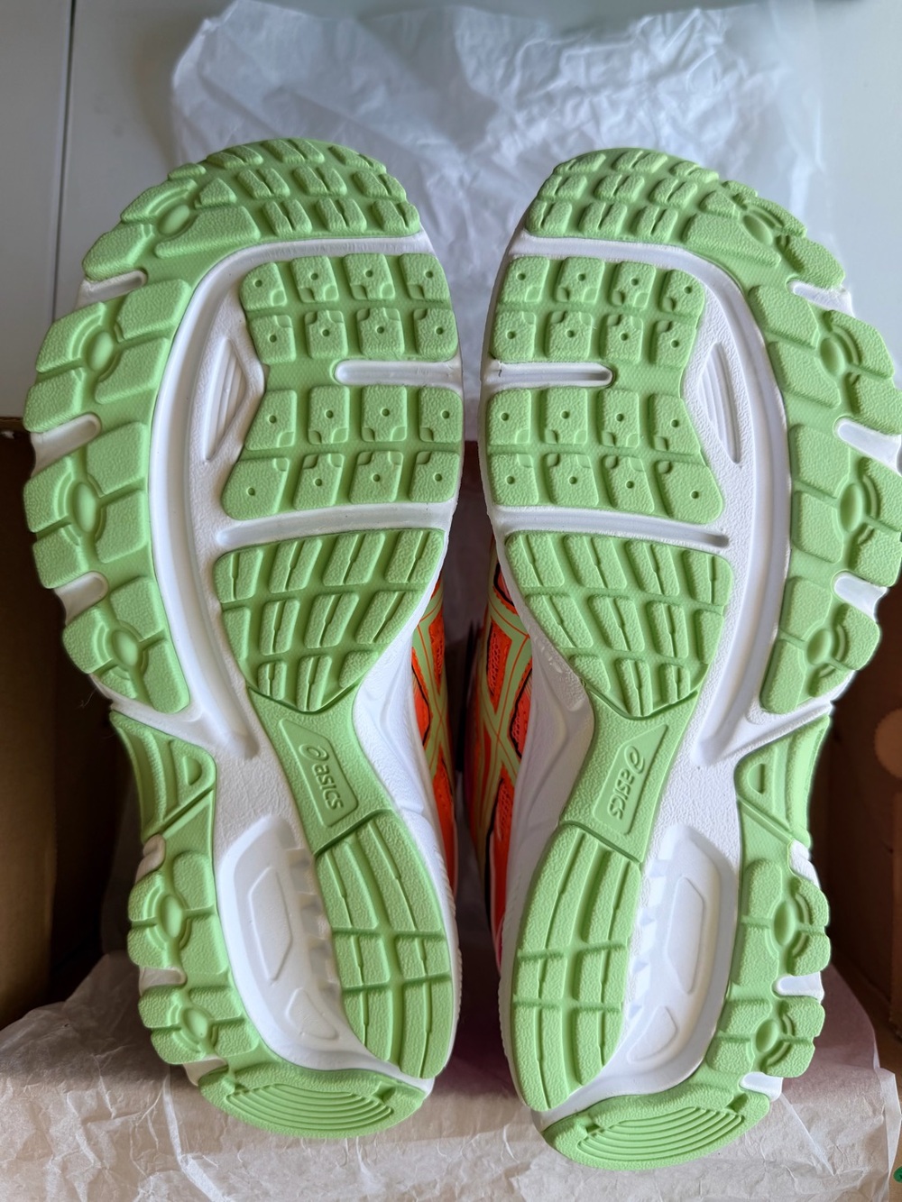 ASICS Kids Sneakers in Hot Pink, Pistachio and Coral - Picture 3 of 6